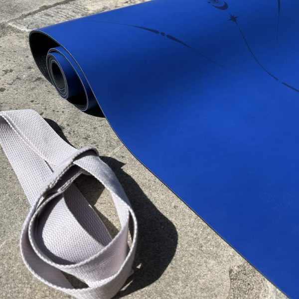 Tapis de yoga antidérapant Star Totem Bleu électrique Yogom focus matière