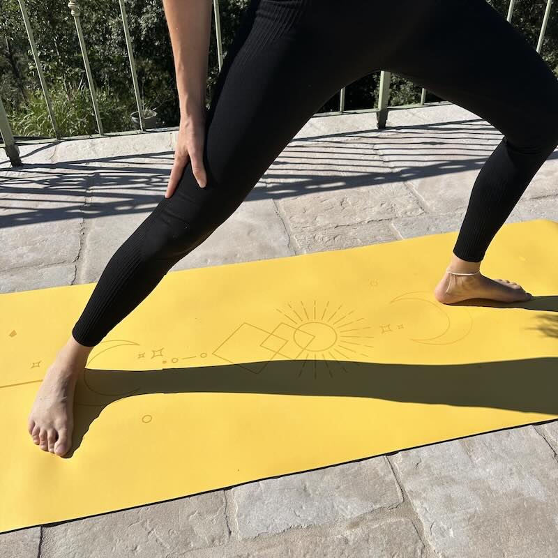 Tapis de yoga Star Solaire jaune Yogom