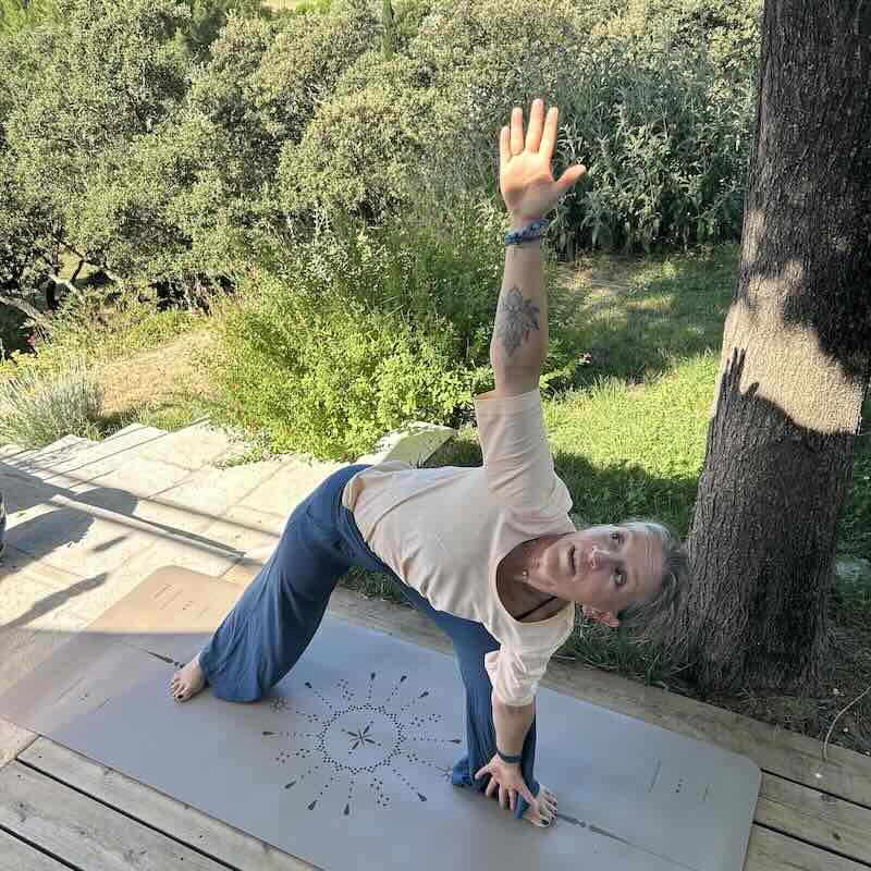 Tapis de yoga Star Surya taupe Yogom